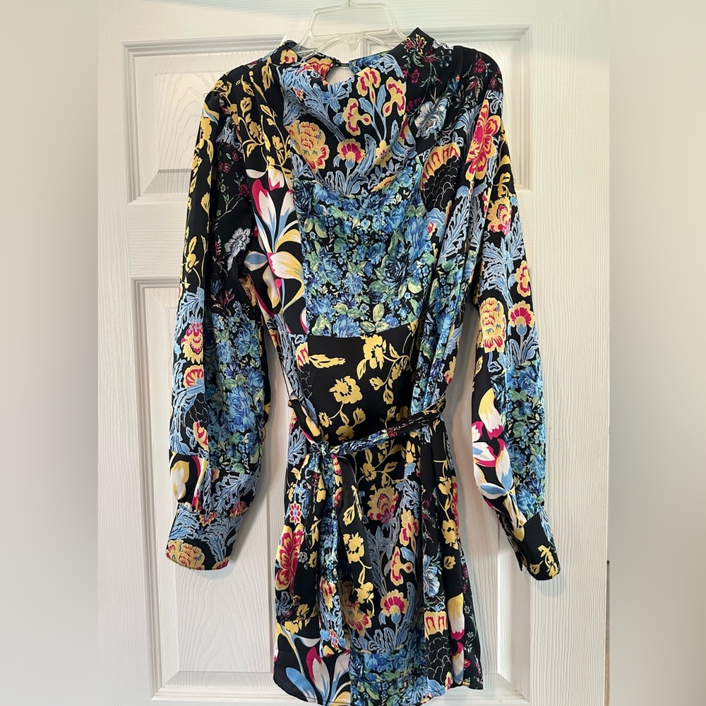 Mock Cowl neck floral print long sleeve dress size MEDIUM